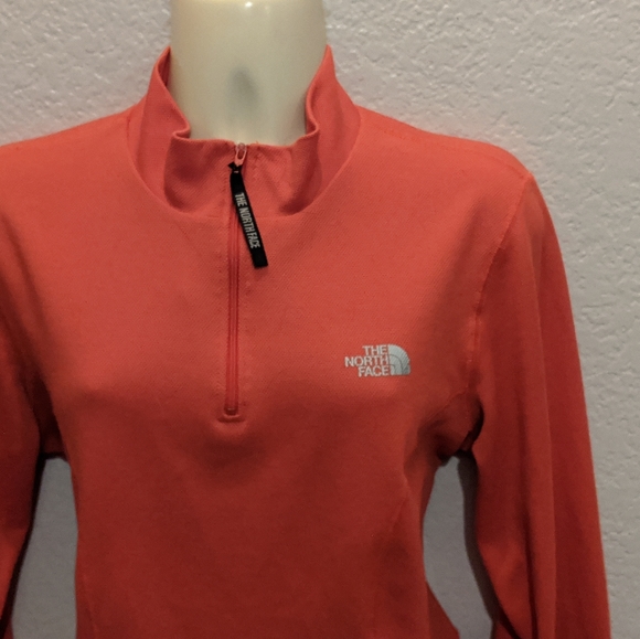 The North Face Tops - North face zip Pullover